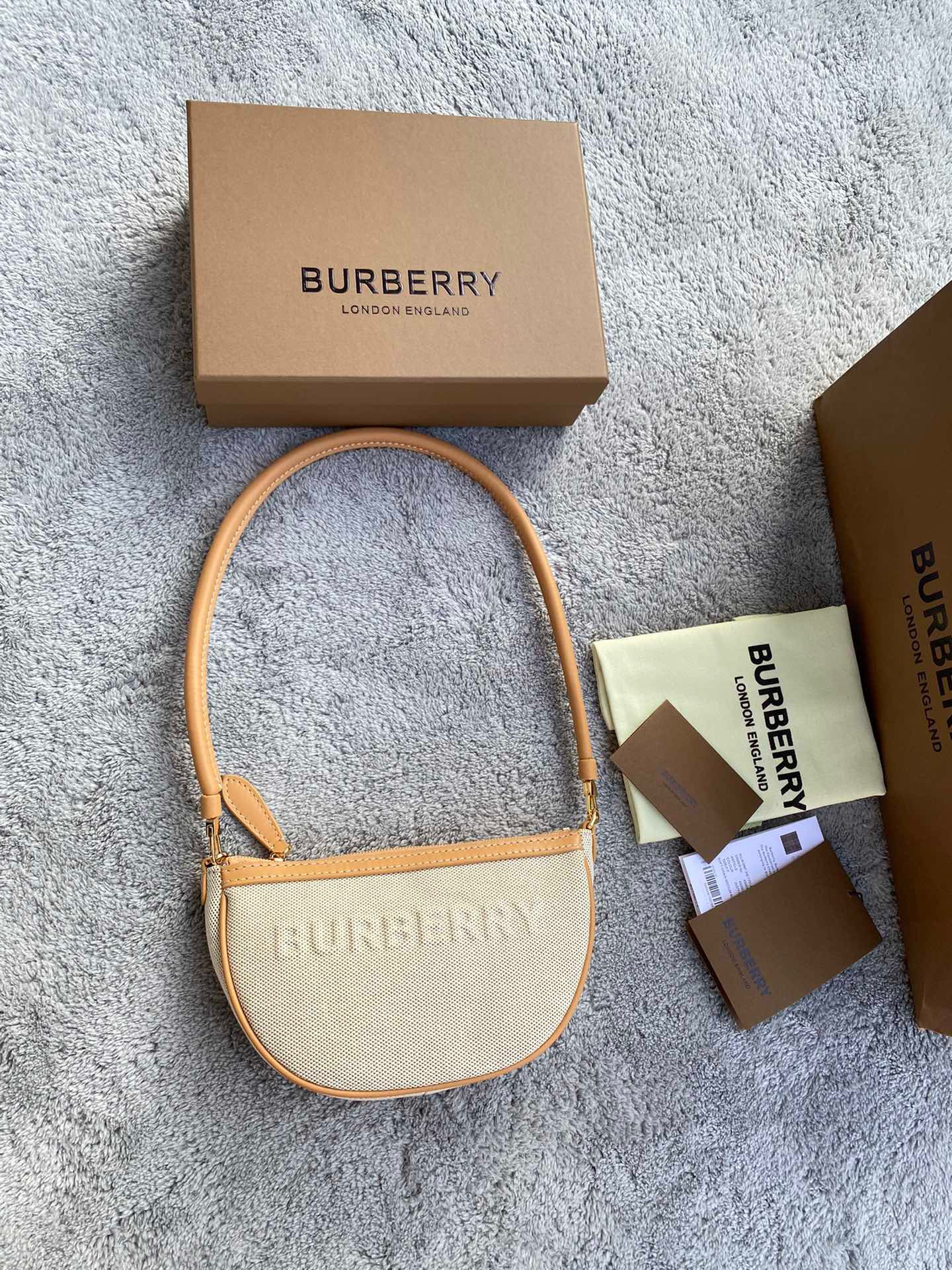 HOT SALE BURBERRY Olympia Pouch