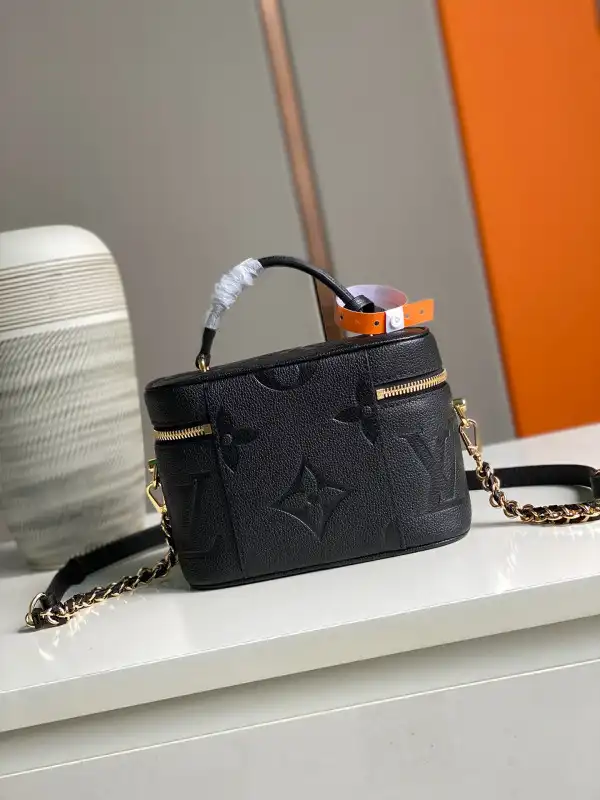 LOUIS VUITTON VANITY PM