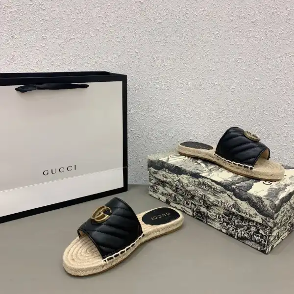 GUCCI Leather espadrille sandal