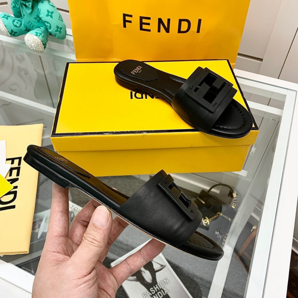 HOT SALE Fendi Signature