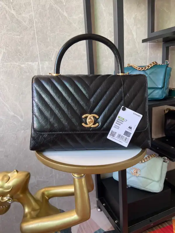 CHANEL COCO HANDLE BAG