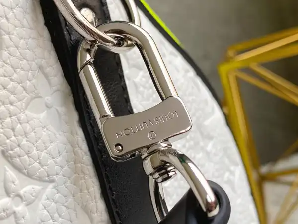 First bag ru LOUIS VUITTON KEEPALL 50B