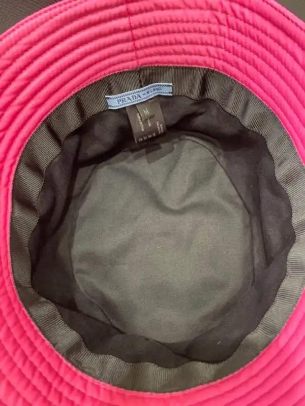 Bagsoffer PRADA Nylon Bucket Hat