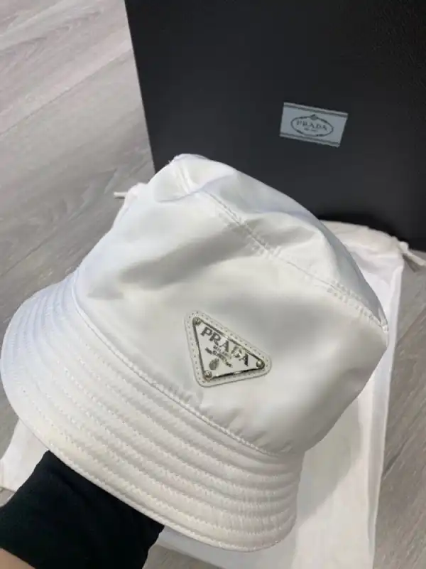 First bag ru PRADA Nylon Bucket Hat