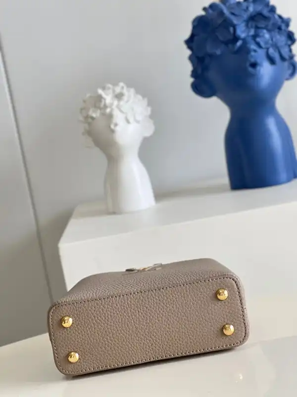 LOUIS VUITTON CAPUCINES MINI