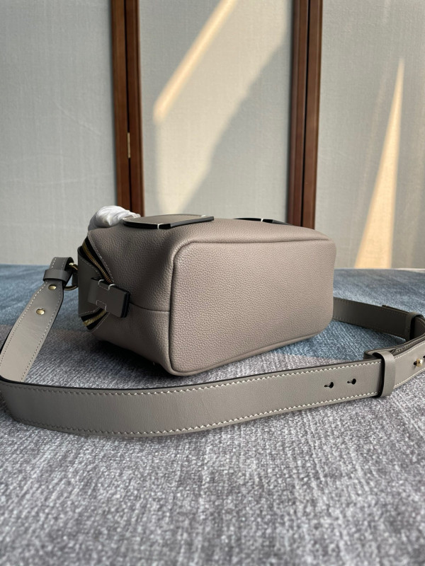 HOT SALE CHLOÉ SMALL DARIA BAG