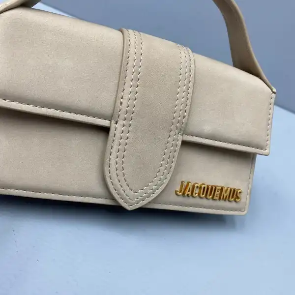 JACQUEMUS Le Bambino