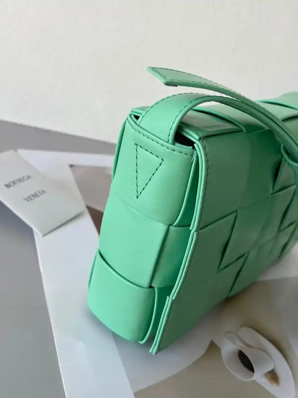 BOTTEGA VENETA CASSETTE