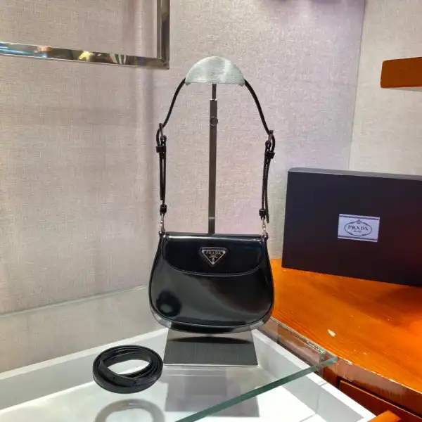 First bag ru Prada CHANELeo mini bag