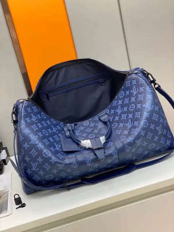 First bag ru LOUIS VUITTON KEEPALL BANDOULIÈRE 50