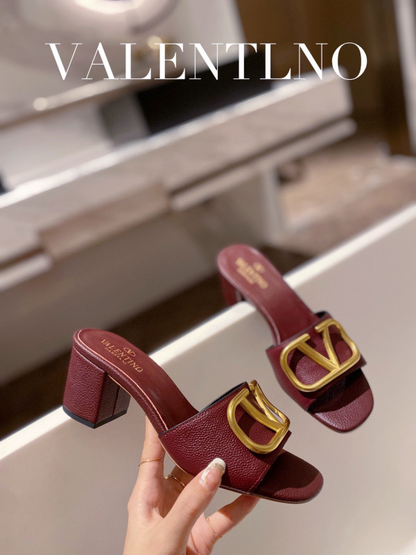 HOT SALE VALENTINO VLOGO SIGNATURE SLIDE SANDAL