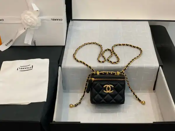 First Bag Ru CHANEL SMALL VANITY WITH CHAIN