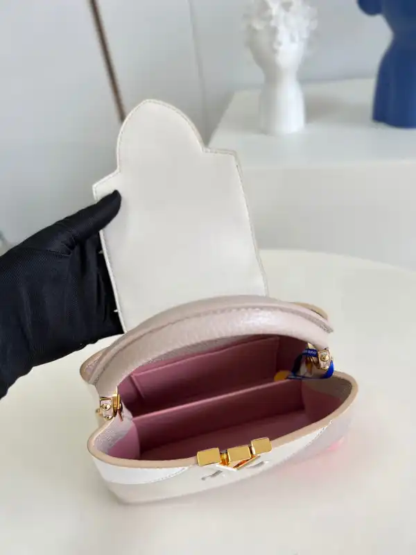 Rep LOUIS VUITTON CAPUCINES MINI