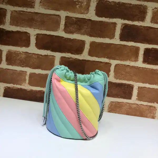 Affordable GUCCI GG Marmont mini bucket bag