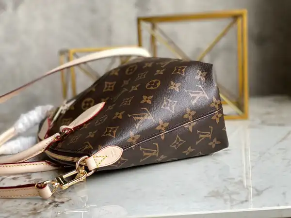 Frstbag ru LOUIS VUITTON BOÉTIE PM