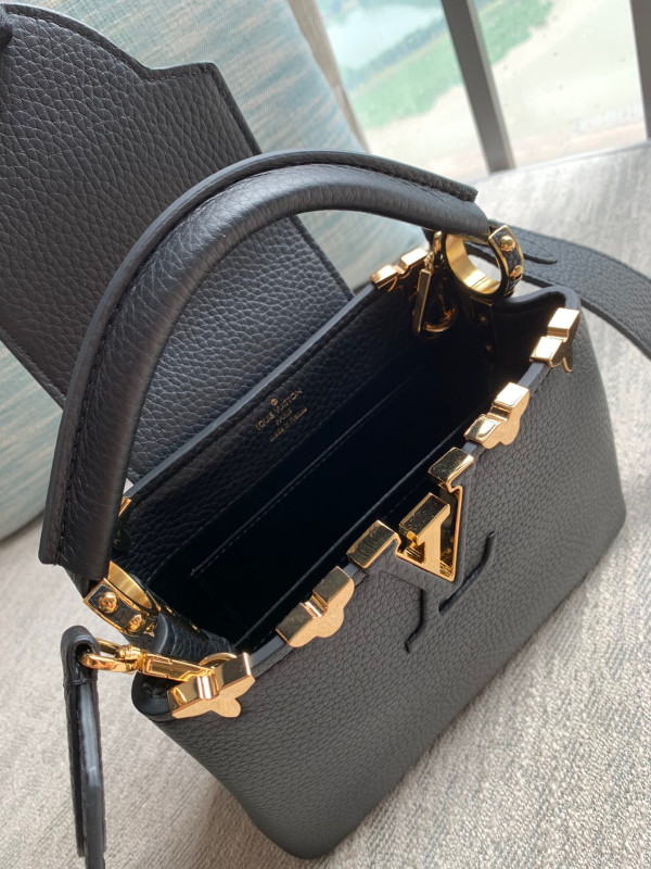 HOT SALE LOUIS VUITTON CAPUCINES MINI