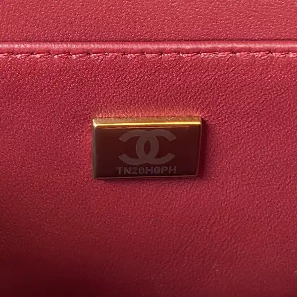 First bag ru CHANEL VANITY CASE