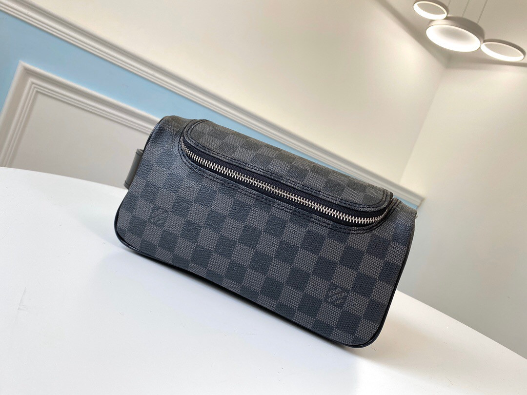 HOT SALE LOUIS VUITTON TOILETRY POUCH