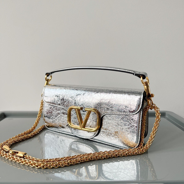 HOT SALE VALENTINO LOCÒ SMALL SHOULDER BAG IN CALFSKIN