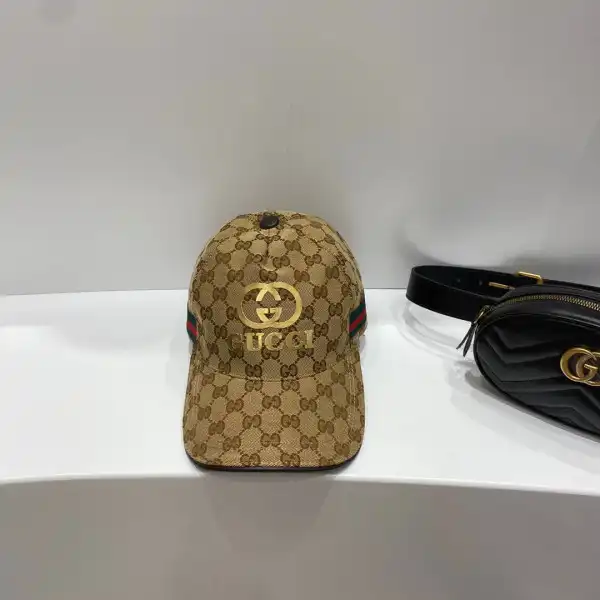 First bag ru GUCCI HAT