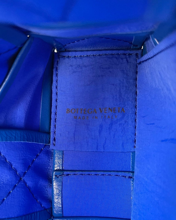 HOT SALE BOTTEGA VENETA CASSETTE