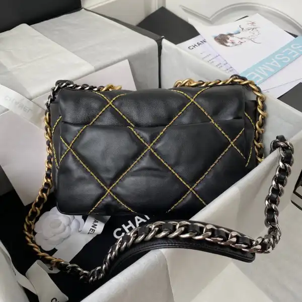 CHANEL 19 FLAP BAG