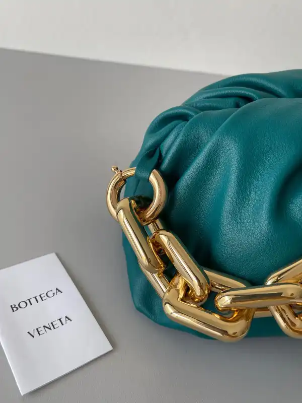 BOTTEGA VENETA THE CHAIN POUCH