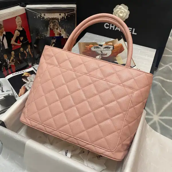 CHANEL VINTAGEP BAG