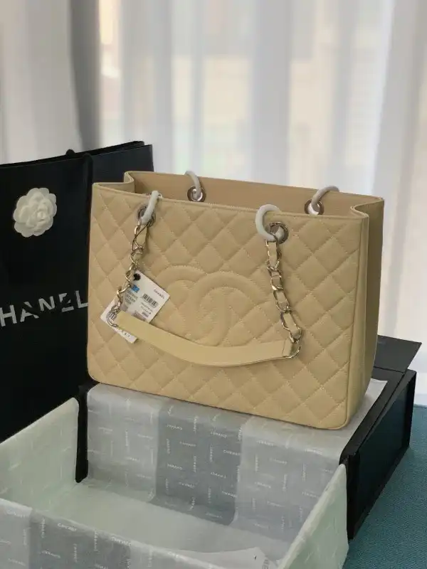 CHANEL TOTE BAG