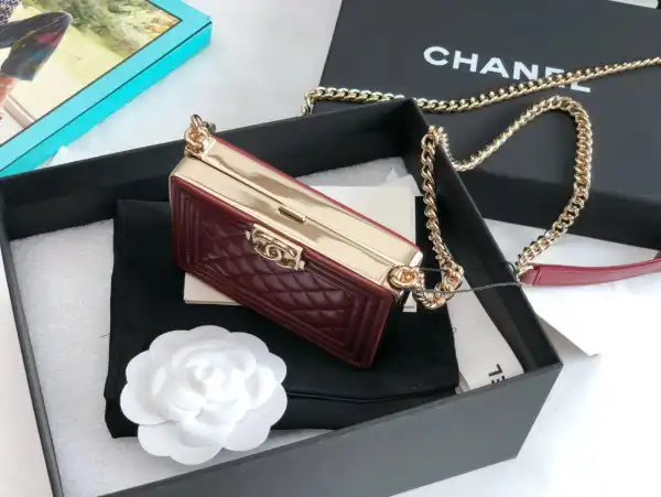 Frstbag ru CHANEL BOY MINAUDIERE