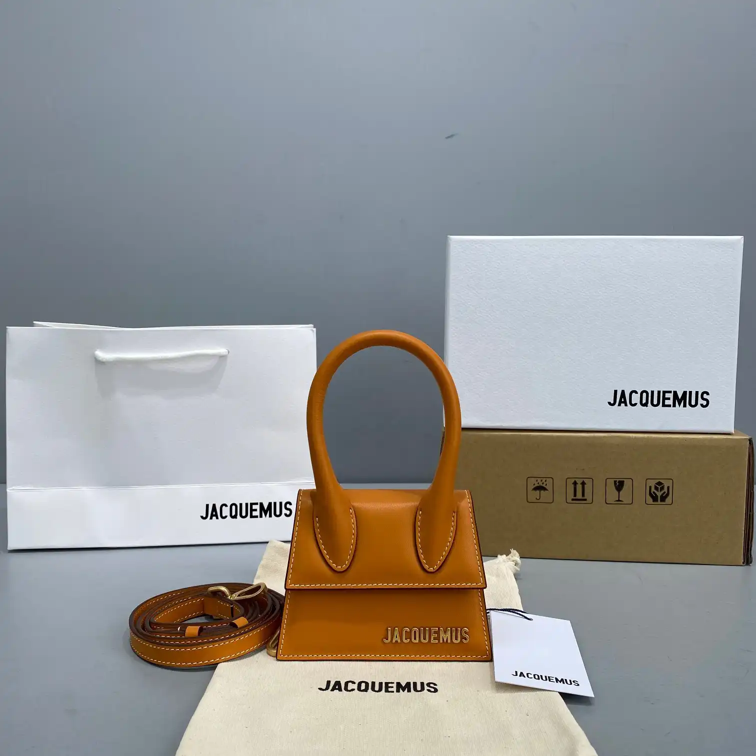 JACQUEMUS Le Chiquito Mini Bag