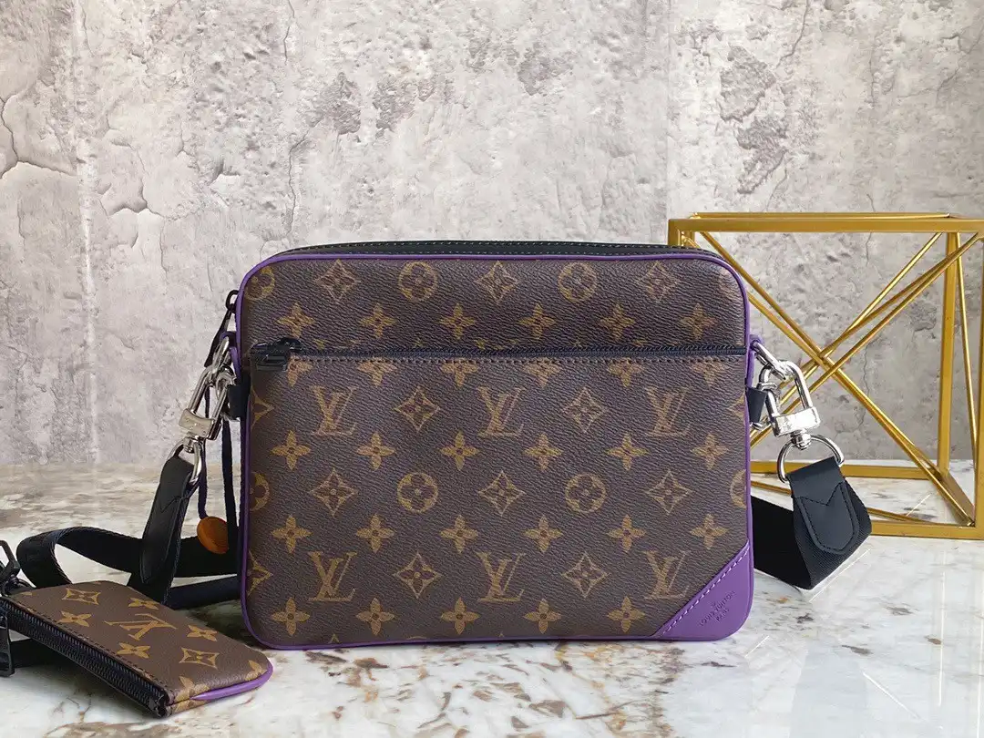 First bag ru LOUIS VUITTON TRIO MESSENGER