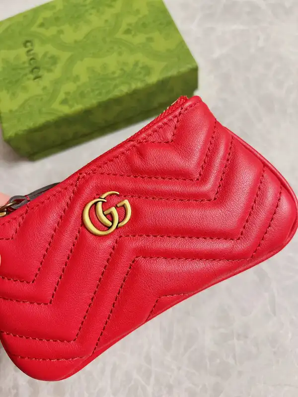 Gucci GG Marmont matelassé key case