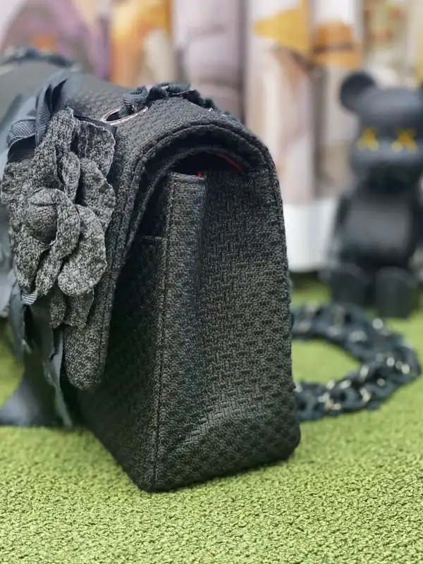 First bag ru CHANEL CHANELASSIC HANDBAG