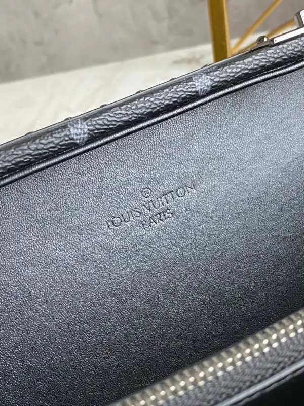 LOUIS VUITTON CHANELUTCH BOX