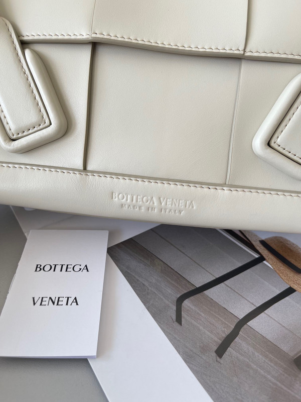 HOT SALE BOTTEGA VENETA ARCO