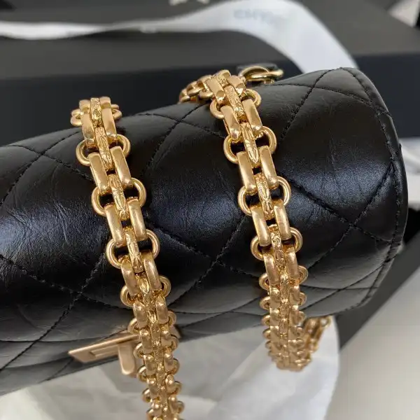 First Bag Ru CHANEL 2.55 CHANELUTCH WITH CHAIN