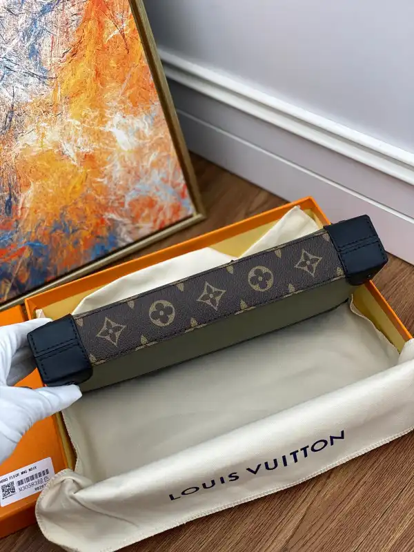 Affordable LOUIS VUITTON POCHETTE VOYAGE STEAMER