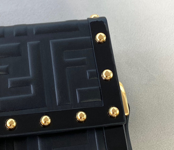 HOT SALE FENDI BAGUETTE TRUNK MINI