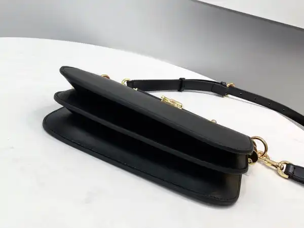 Frstbag ru FENDI TOUCH