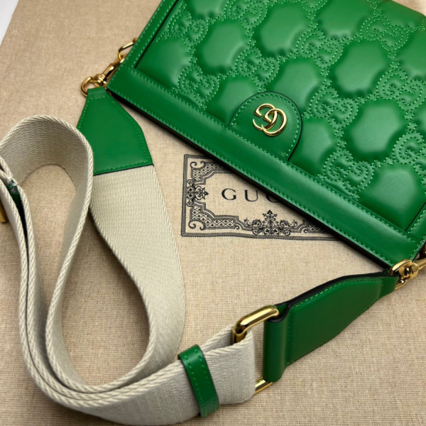 HOT SALE GUCCI GG matelassé leather shoulder bag