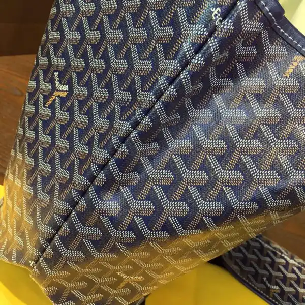 GOYARD TOTE BAG