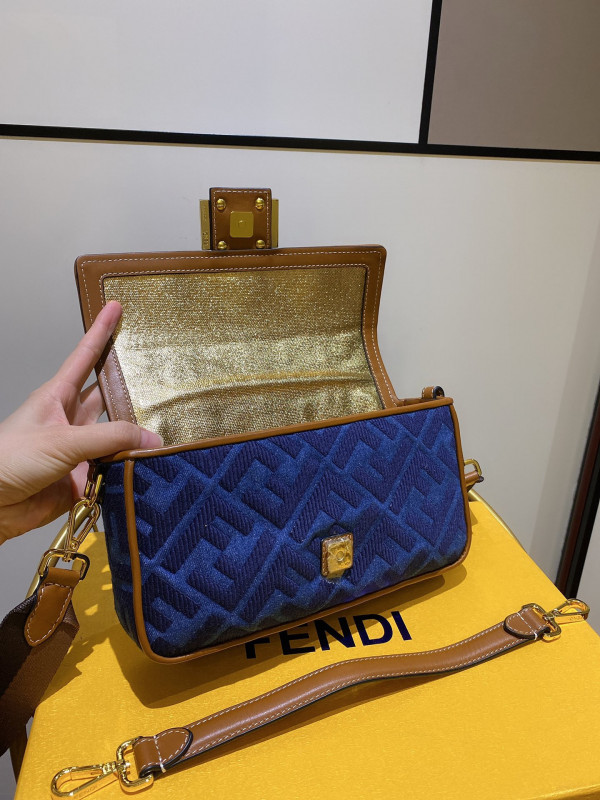 HOT SALE FENDI BAGUETTE