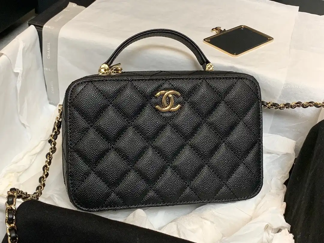 CHANEL VANITY CASE