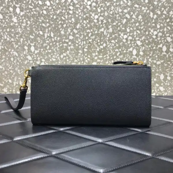 Yupoo bagsoffer VALENTINO VSLING CLUTCH