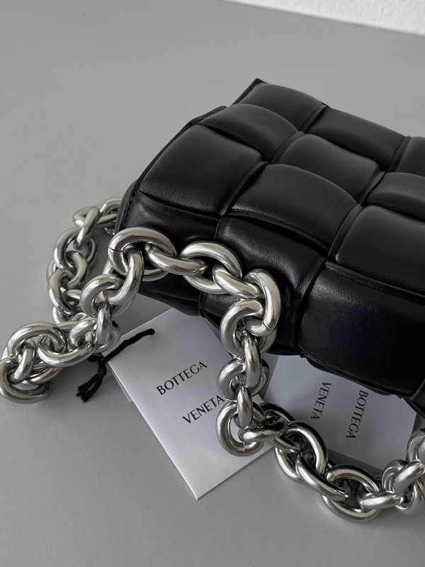 HOT SALE BOTTEGA VENETA THE CHAIN CASSETTE