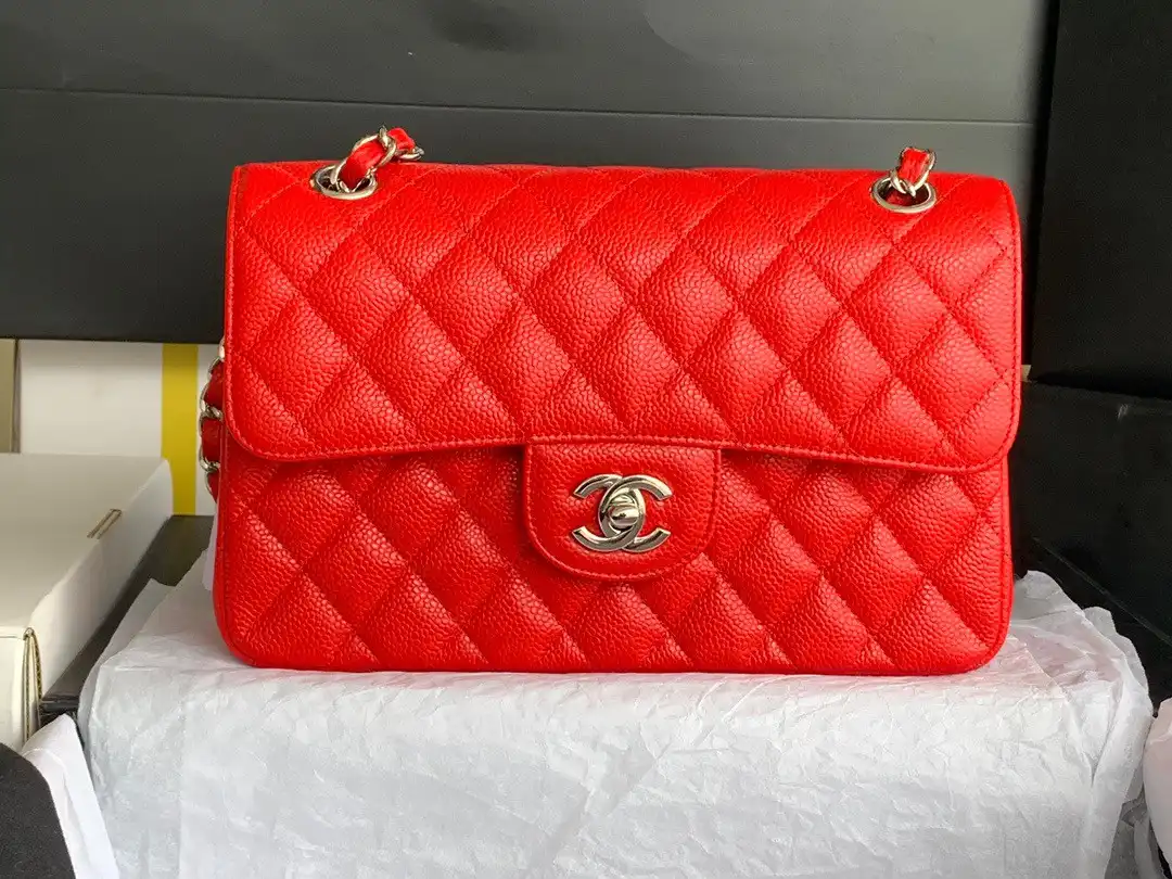 CHANEL FLAP BAG 23CM