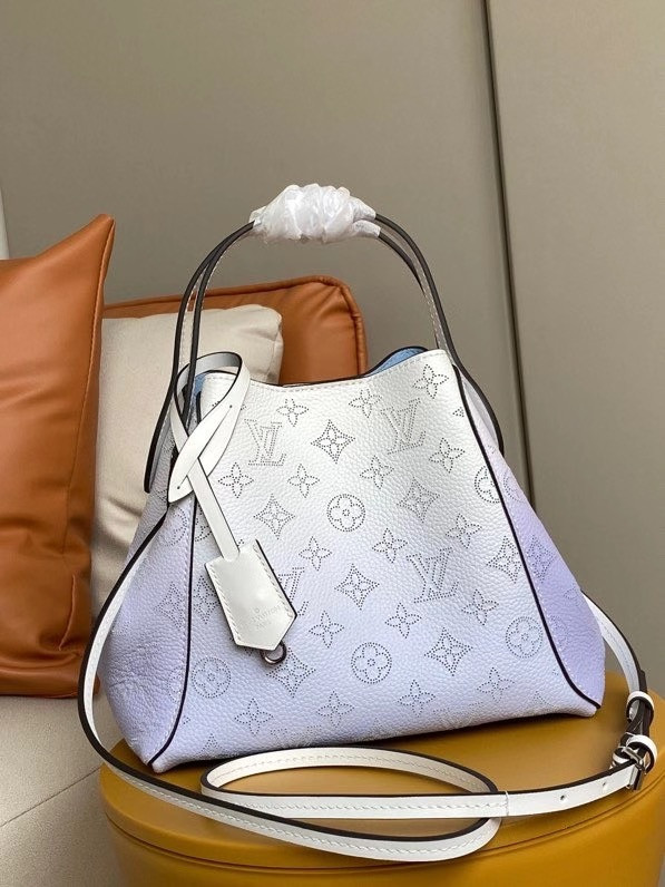 HOT SALE LOUIS VUITTON HINA PM