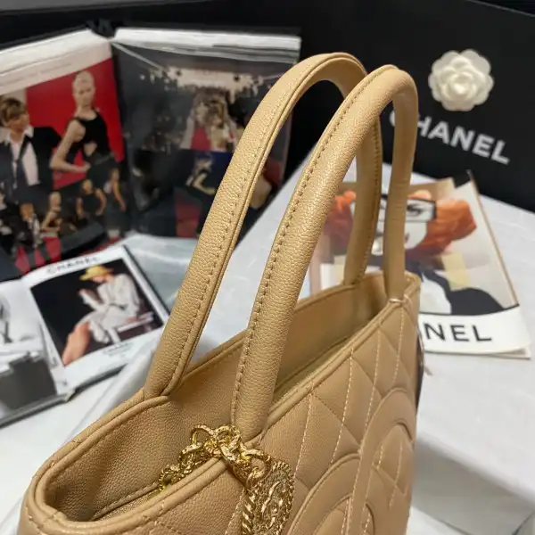 CHANEL VINTAGEP BAG