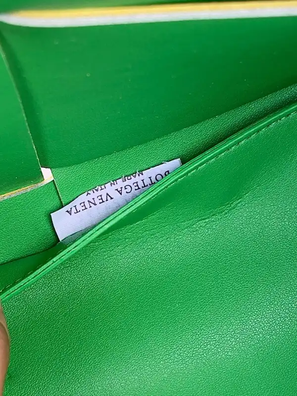 BOTTEGA VENETA Small Arco Tote Bag